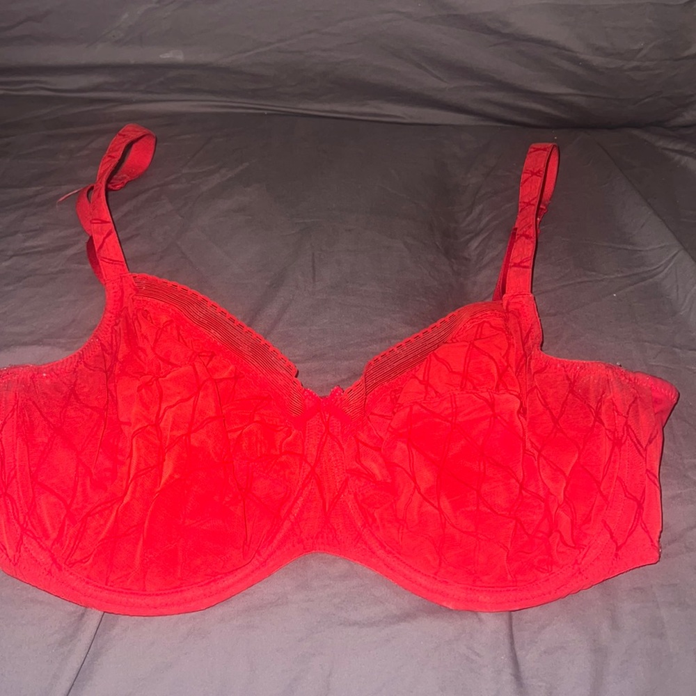 Prima Donna twist red size 34 F